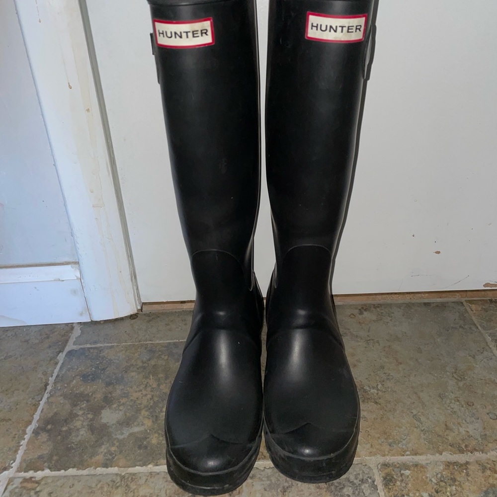 Hunter black rain boots